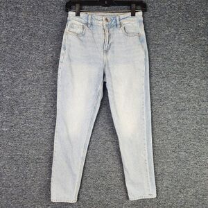 American Eagle‎ Strigid Light Wash Mom Jean 0 Short